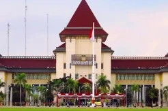 Pemkab Bekasi Terima...
