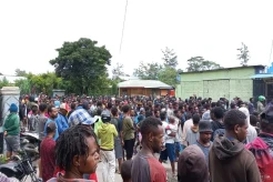 Tolak Daerah Otonomi Baru di Papua, Ribuan Warga Duduki Kantor DPRD Jayawijaya