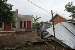 Rumah Warga di Lombok Tengah Porak Poranda Diterjang Puting Beliung