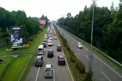 Akhir Pekan, Belasan Ribu Kendaraan Padati Tol Pasteur Menuju Daerah Wisata Jabar