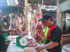 Harga Daging Sapi di Karawang Tembus Rp140 Ribu Per Kilogram