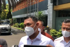 Komedian Berinisial...