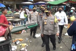 Jenderal Polisi Bintang 2 Blusukan ke Pabrik dan Pasar Cek Persediaan Minyak Goreng