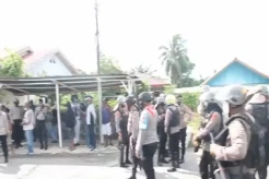 Mencekam! 2 Kelompok di Maluku Tenggara Bentrok Bersenjata Pedang dan Panah