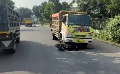 Gagal Nyalip, Pengendara Motor di Kediri Tewas Ditabrak Truk Pasir