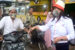 Berbagi Kebaikan di Bulan Suci Ramadhan, Kartini Perindo Kudus Bagikan Ratusan Takjil