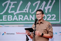 Potensi Cuan Capai Rp72 Triliun, Sandiaga Dorong Pemudik Wisata dan Belanja Produk UMKM saat Pulang Kampung