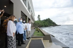 Bupati Serang Sebut Wisata Pantai Anyer Aman dari Aktivitas Gunung Anak Krakatau