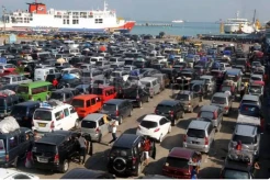 Pelabuhan Penyeberangan Jepara Dipadati Pemudik dan Wisatawan