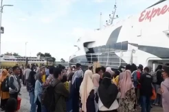 Kehabisan Tiket, Ratusan Pemudik Padati 2 Pelabuhan di Kabupaten Muna