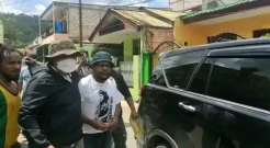 Polisi Jerat Jefry Wenda dengan UU ITE karena Selebaran di Medsos