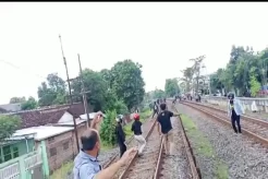 Dua Perguruan Silat di Madiun Bentrok di Perlintasan Kereta Api