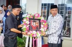 Ketua Senat IAIN Bone Berpulang, Ambo Dalle Pimpin Upacara Pemakaman