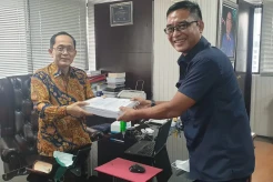 Angkat Disertasi Industri Pertahanan, Pamen TNI Ini Raih Gelar Doktor dengan Predikat Cumlaude