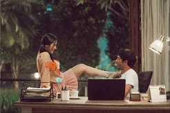 Prilly Latuconsina Unggah...