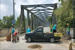 Baru Setahun Diperbaiki, Jembatan Penghubung Bojonegoro-Tuban Ambles Lagi