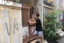 Tinggal di Rumah Sendiri,...