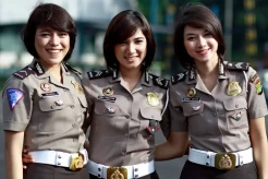Profil Briptu Dara Intan, Polwan Cantik Presenter NTMC Polri Gemar Traveling