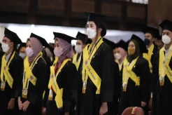 UGM Kembali Gelar Wisuda...