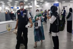 Nikmati Fasttrack Perdana di Bandara Madinah, Jamaah Haji Cilegon Senang Luar Biasa