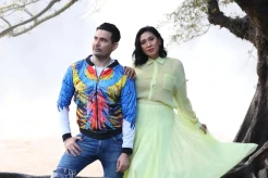 Julia Vio Coba Tantangan...