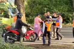Hindari Jembatan Timbang, Sopir Truk dan Petugas UPPKB Datae Sidrap Bersitegang
