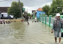 Banjir Rob Terjang 4 Desa di 3 Kecamatan di Gresik, Ratusan Rumah Terendam