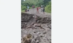Banjir dan Tanah Longsor Terjang Nagekeo, Jalan Putus Pertanian Warga Hancur
