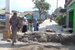 Tanah Belum Dibayar, Jalan Perumahan di Cianjur Ditutup Tembok
