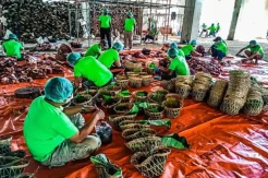 Penyaluran Daging Kurban di Maros Dilarang Pakai Kantong Plastik