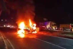 Tragis, Pikap Terguling dan Terbakar di Subang, 4 Tewas 3 Luka Bakar