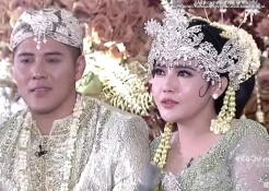 Cantiknya Via Vallen Pakai Siger Sunda saat Jalani Prosesi Mapag Panganten