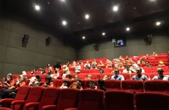 Ikatan Wanita Perbankan Sulsel Ajak Anak Penderita Kanker Nonton Bareng