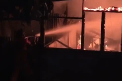 Gudang Kabel di Makassar Ludes Terbakar, Karyawan Menangis Histeris
