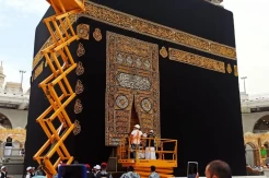 Kiswah Resmi Diganti, Ini Wajah Baru Kakbah