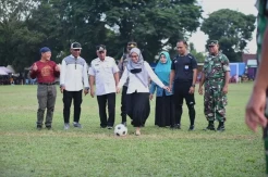 Bupati Luwu Utara Apresiasi Turnamen Sepak Bola di Sukamaju