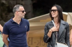 Gila, Ryan Giggs Minta...