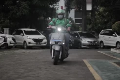 Tarif Ojol Dikerek Naik,...