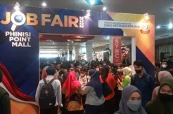 Pengangguran Tinggi, Ribuan Pencari Kerja di Makassar Padati Job Fair