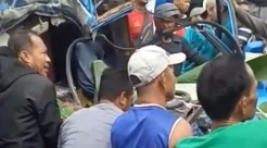 Tragis! Pasutri Tewas Usai Tabrak Truk Parkir di Trans Sulawesi Barru