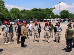 Ribuan Komunitas Onthel, Motor dan Mobil Antik Gelar Kirab dan Pengibaran Bendera di Rengasdengklok