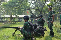 Asah Kemampuan Tempur, Prajurit Korem 073/Makutarama Digembleng Latihan Menembak Senjata Mesin