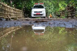 Jemput Bola Layanan Kesehatan di Pelosok Desa