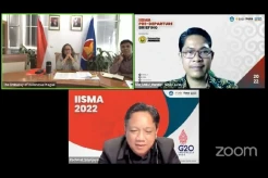 Puluhan Mahasiswa Peraih...