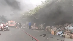 Pasar Dungus Madiun Terbakar, Puluhan Lapak dan Kios Ludes