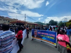 Massa Pendukung Gubernur Papua Lukas Enembe Geruduk Mako Brimob Jayapura
