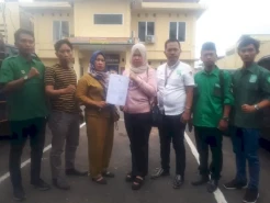 Korban Arisan Online...