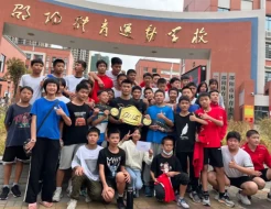 Juara Dunia ONE Championship Tang Kai Disambut Bak Pahlawan di China