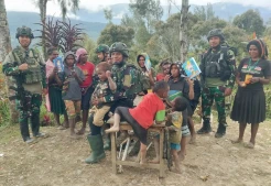 Satgas Yonif Para Raider...