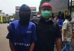 Tergiur Upah Besar,...